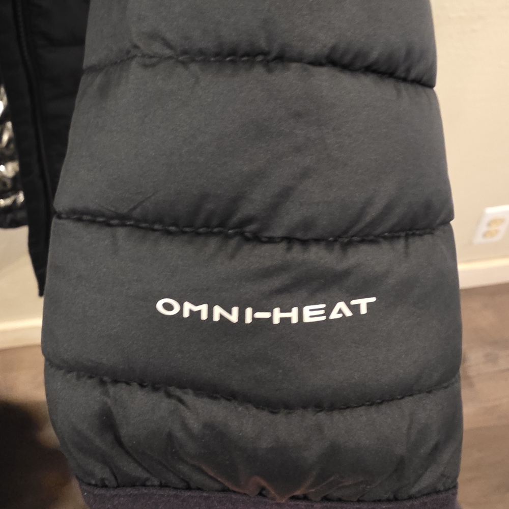 Women's Columbia Puffer Jacket - Picture 5 of 7